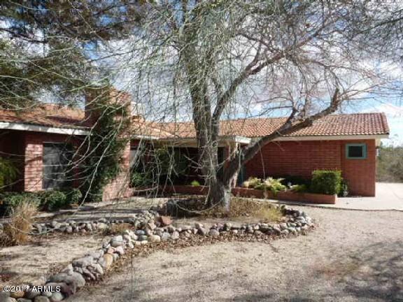 1890 W Roderick Ln., Wickenburg, AZ 85390