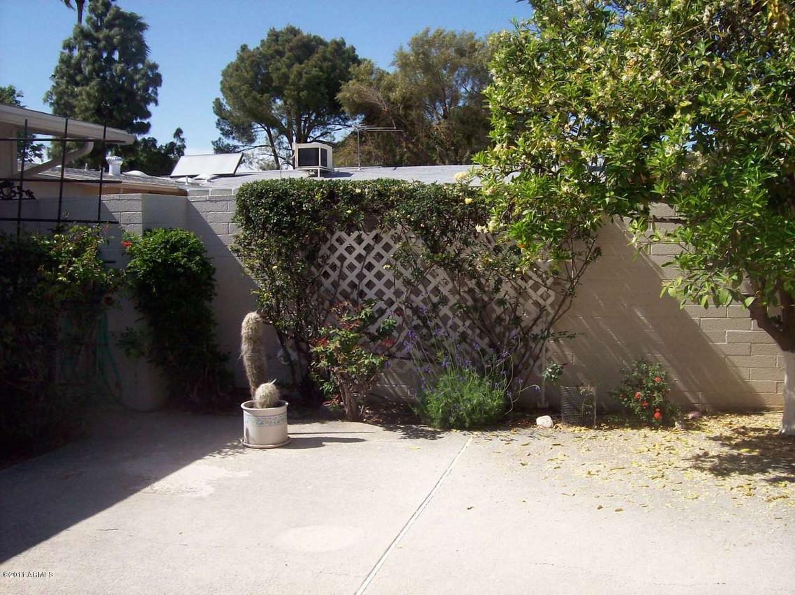 17439 N 102nd Dr., Sun City, AZ 85373