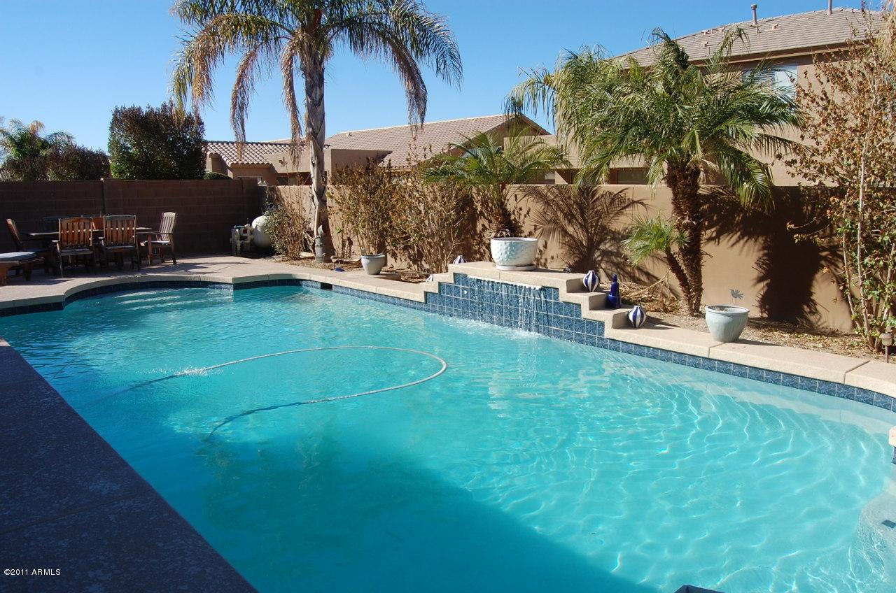 25652 N 70th Ln., Peoria, AZ 85383