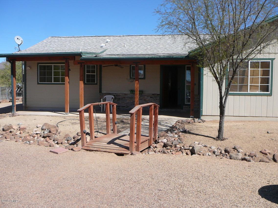 45411 N 7th St., New River, AZ 85087