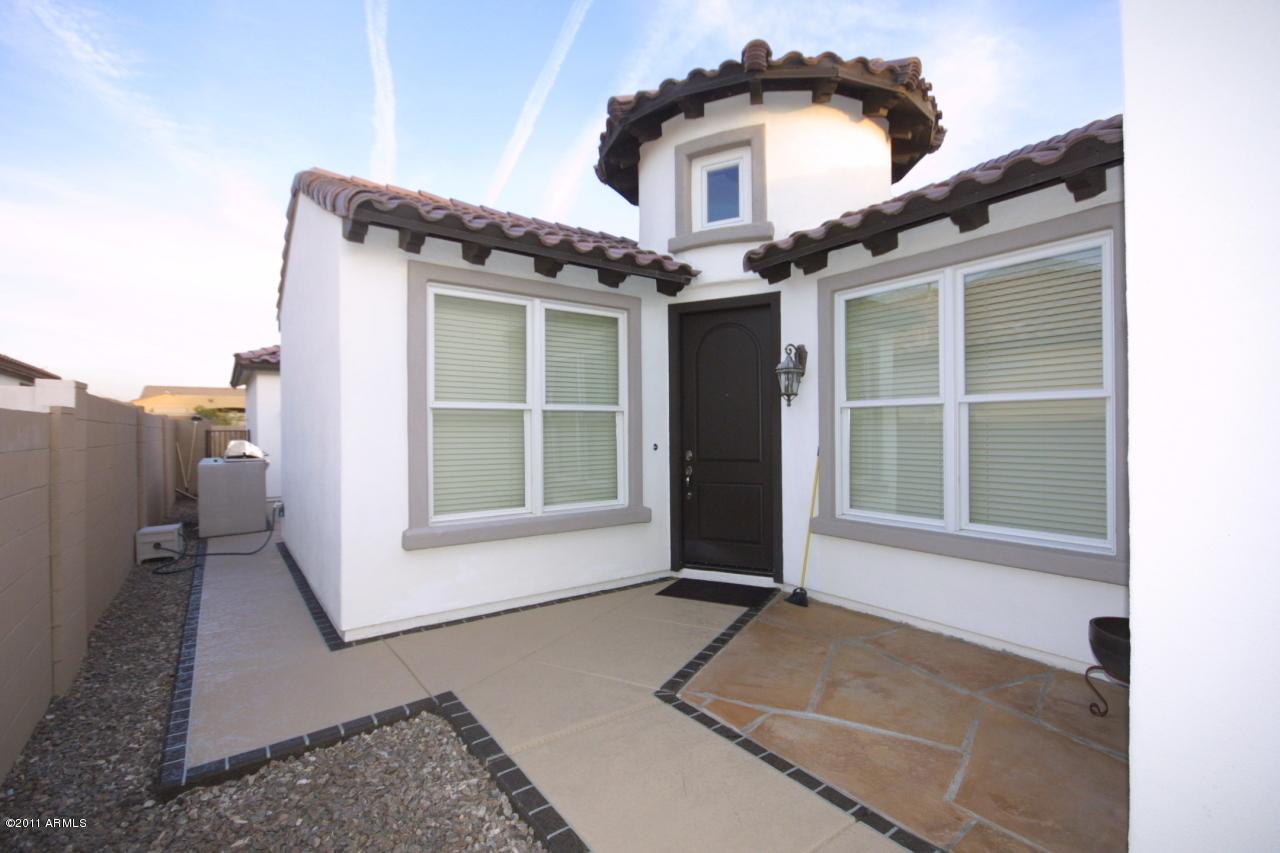 3269 S Danielson Way, Chandler, AZ 85286