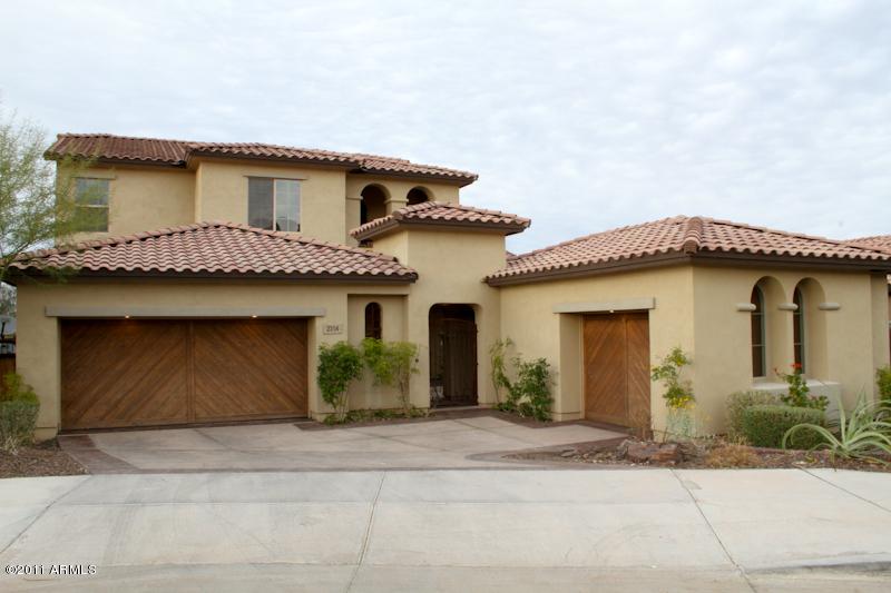 2314 E Winston Dr., Phoenix, AZ 85042