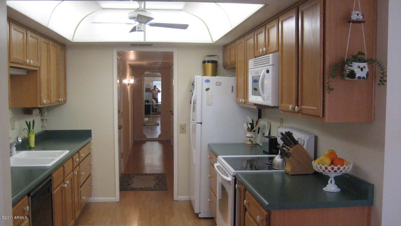 19045 N Signal Butte Cir., Sun City, AZ 85373