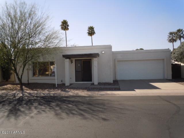 735 E Michelle Dr., Phoenix, AZ 85022