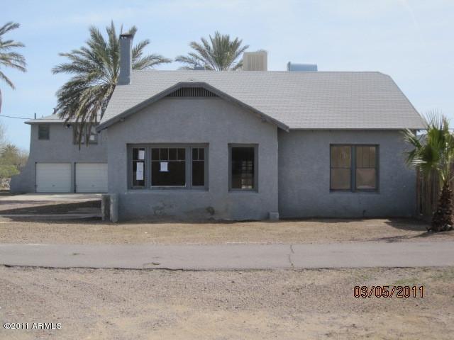 8841 S 27th Ave., Laveen, AZ 85339
