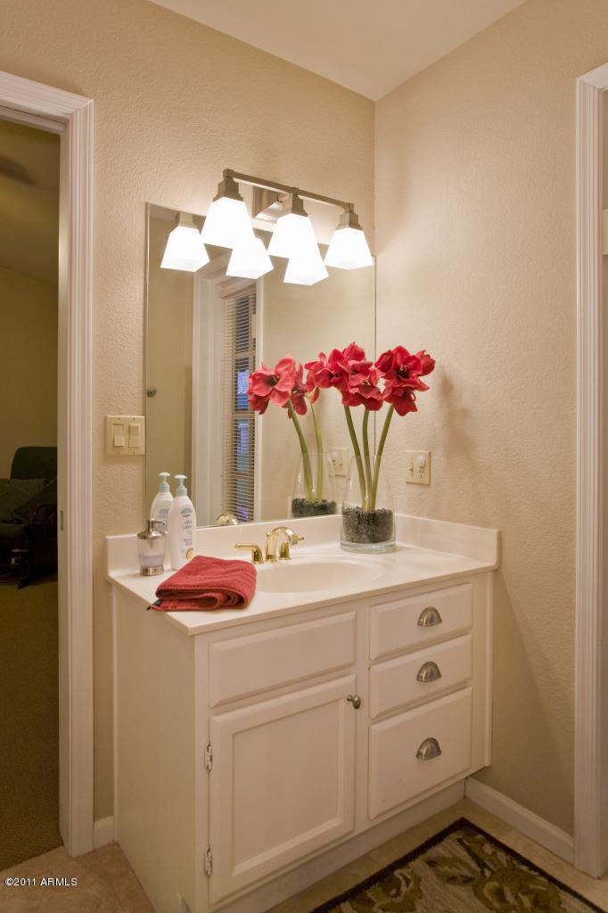 9590 E Kalil Dr., Scottsdale, AZ 85260