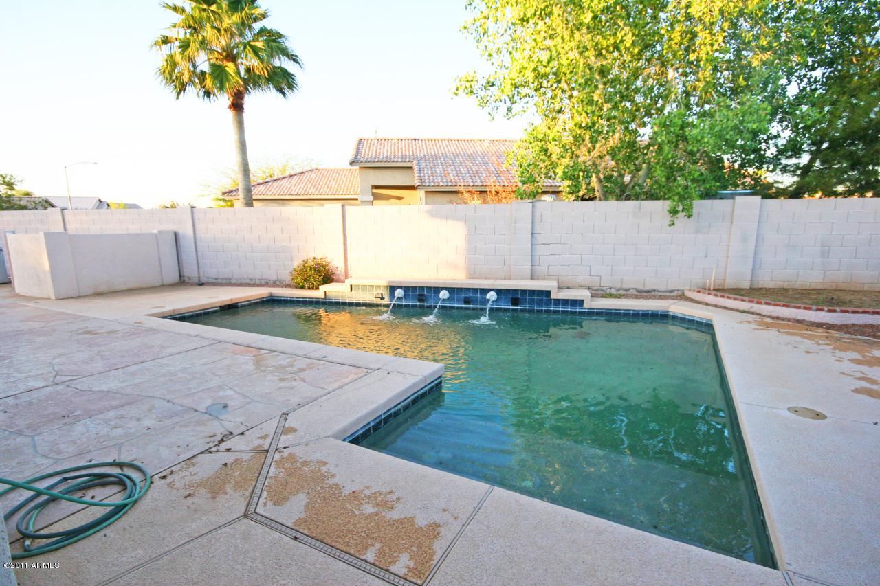 5553 N 78th Dr., Glendale, AZ 85303