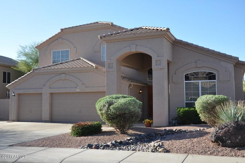 711 W Amberwood Dr., Phoenix, AZ 85045