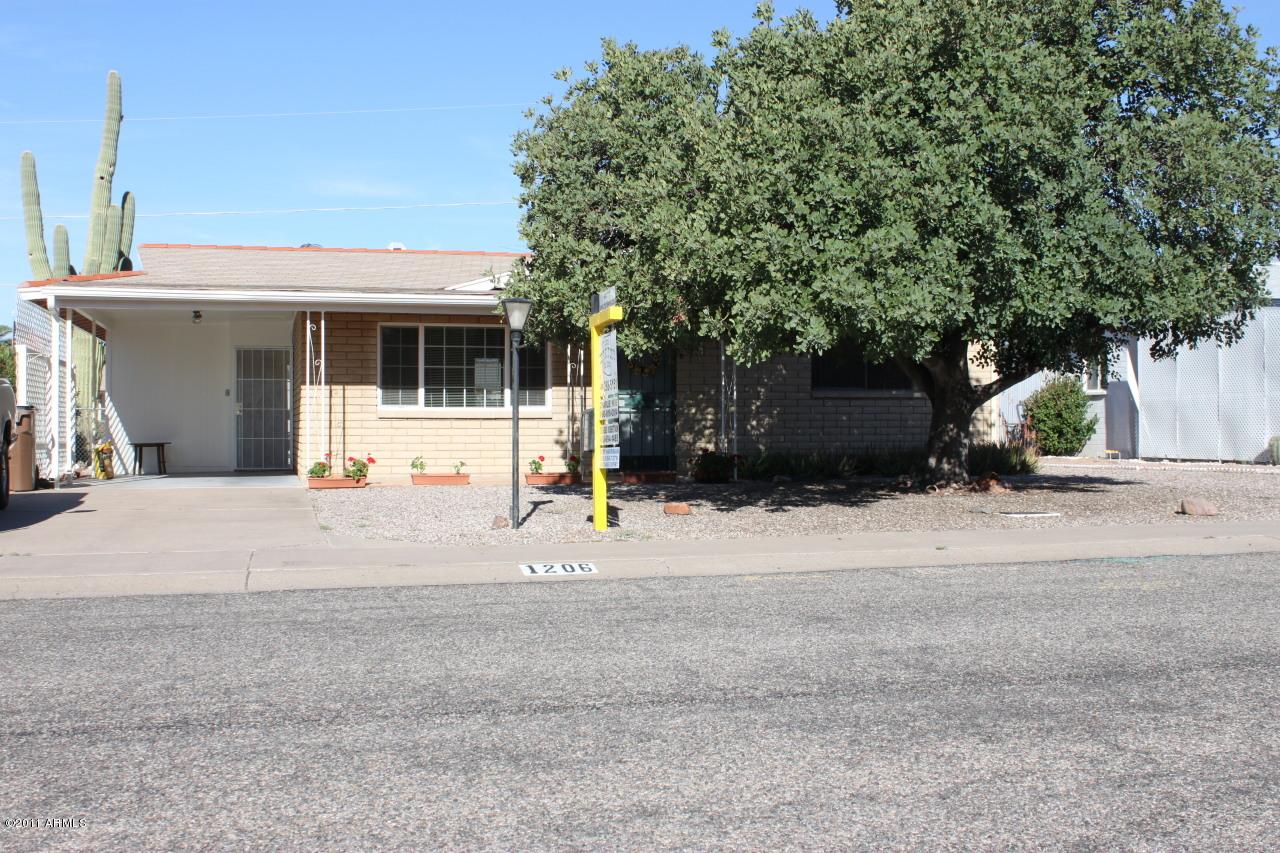 1206 S Grand Dr., Apache Junction, AZ 85120
