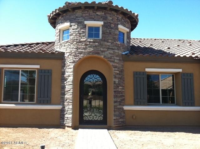 2071 E Kaibab Pl., Chandler, AZ 85249