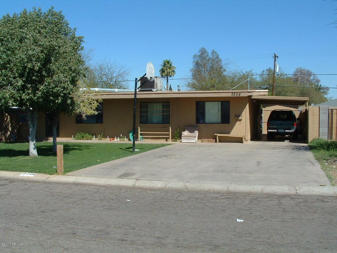 3208 E Hubbell St., Phoenix, AZ 85008