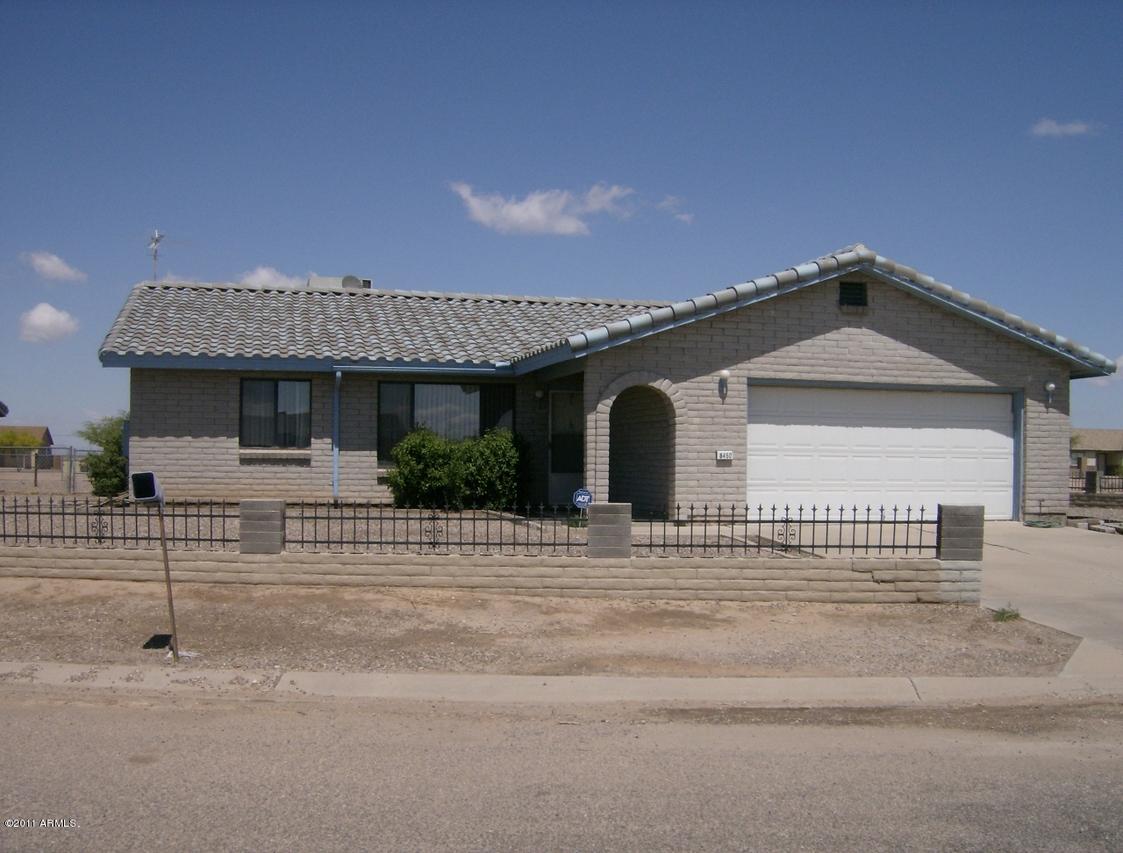 8450 W Magnum Dr., Arizona City, AZ 85123