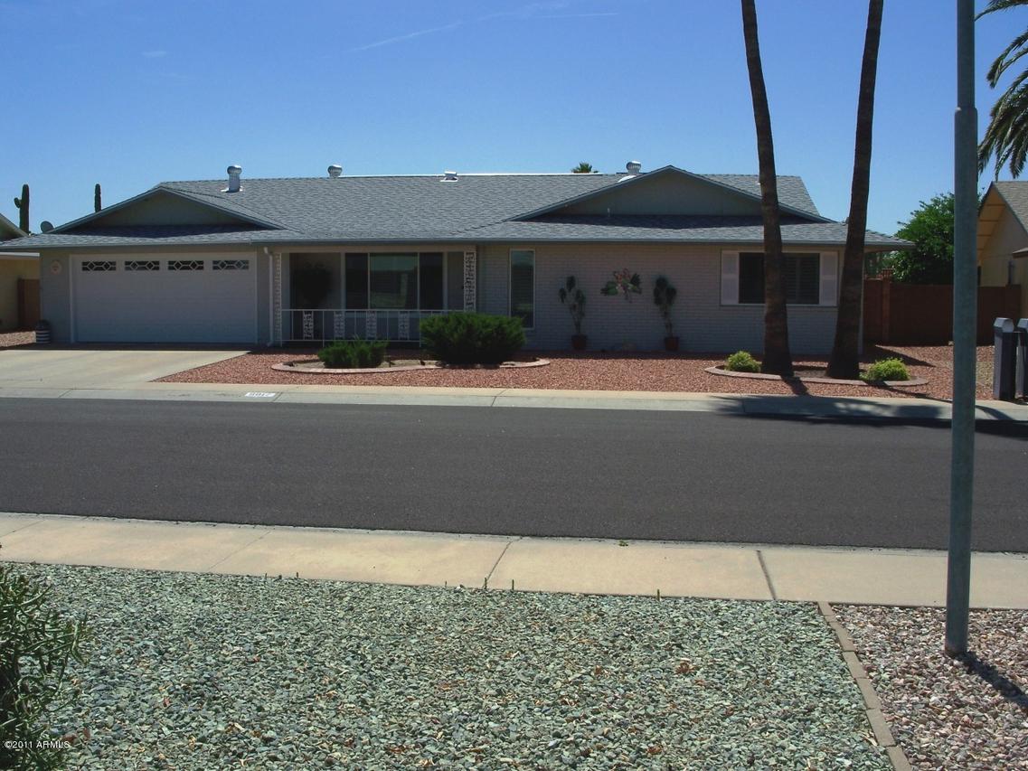 9817 W Terrace Ln., Sun City, AZ 85373