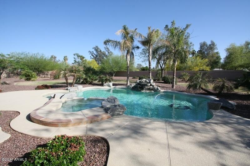 14345 W Becker Ln., Surprise, AZ 85379