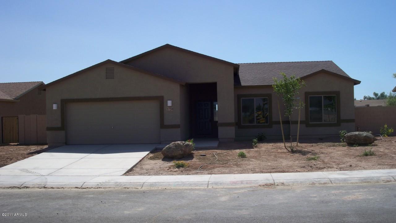 1750 S Pinal Dr., Apache Junction, AZ 85120