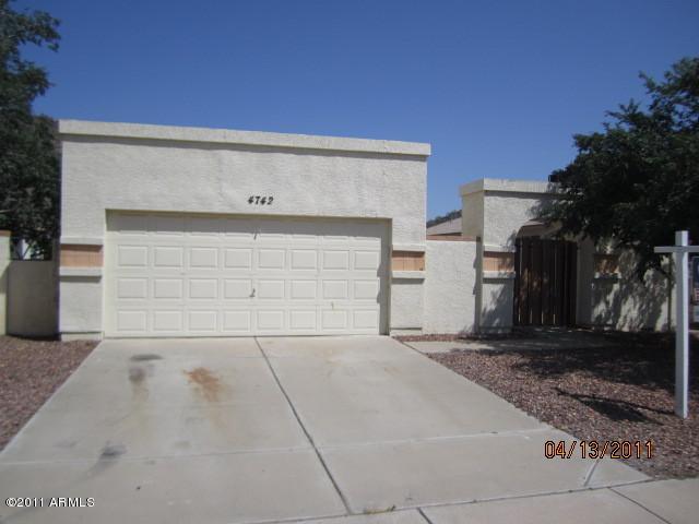 4742 W Menadota Dr., Glendale, AZ 85308
