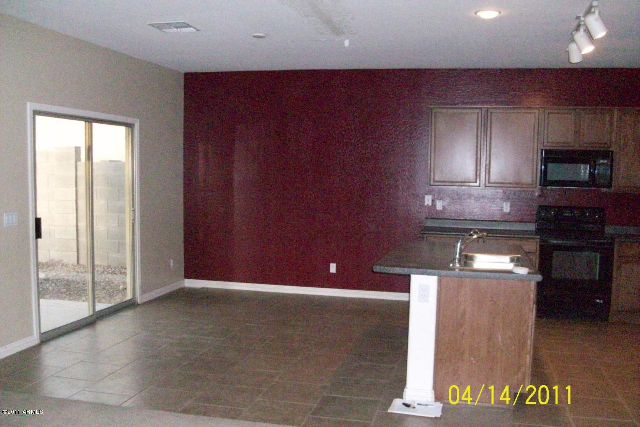 1642 E Chelsea Dr., San Tan Valley, AZ 85140