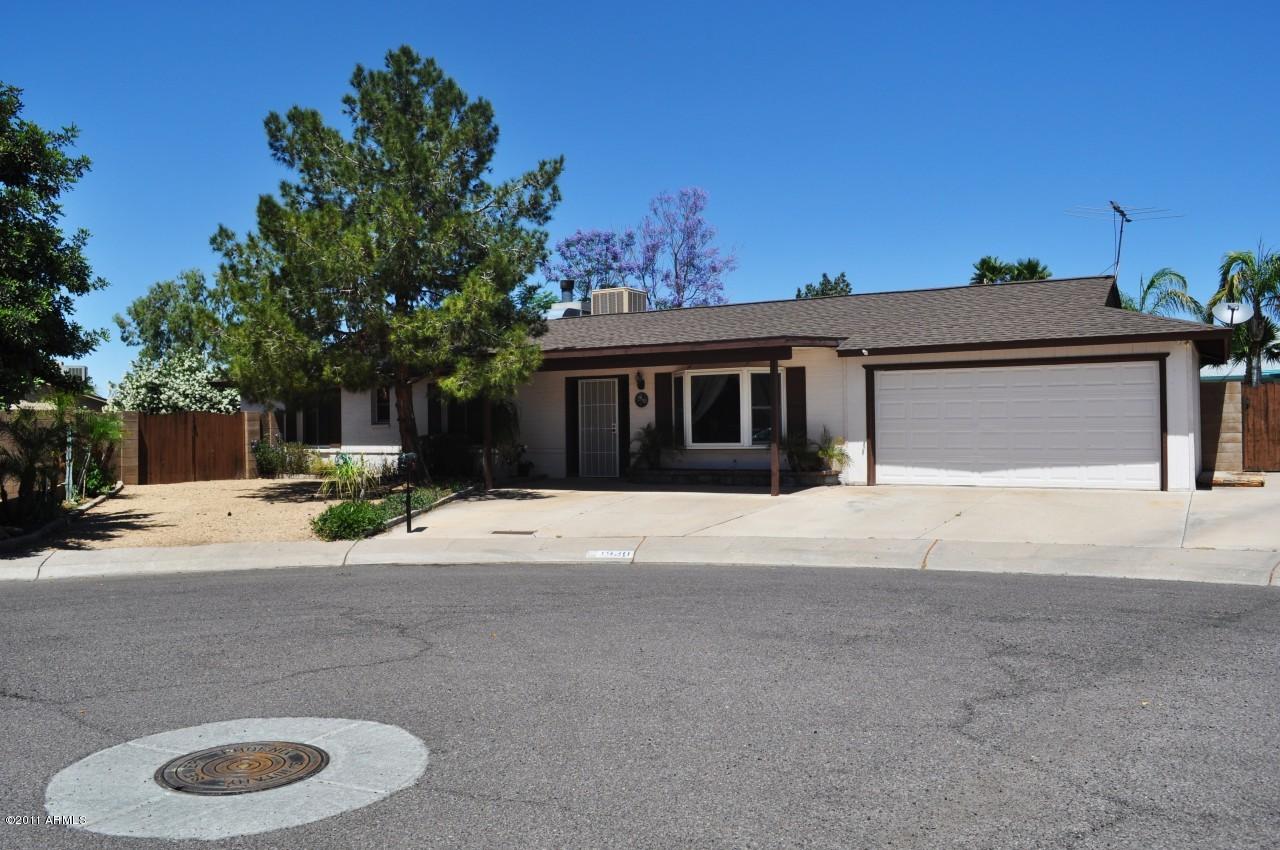 1930 W Kristal Way, Phoenix, AZ 85027