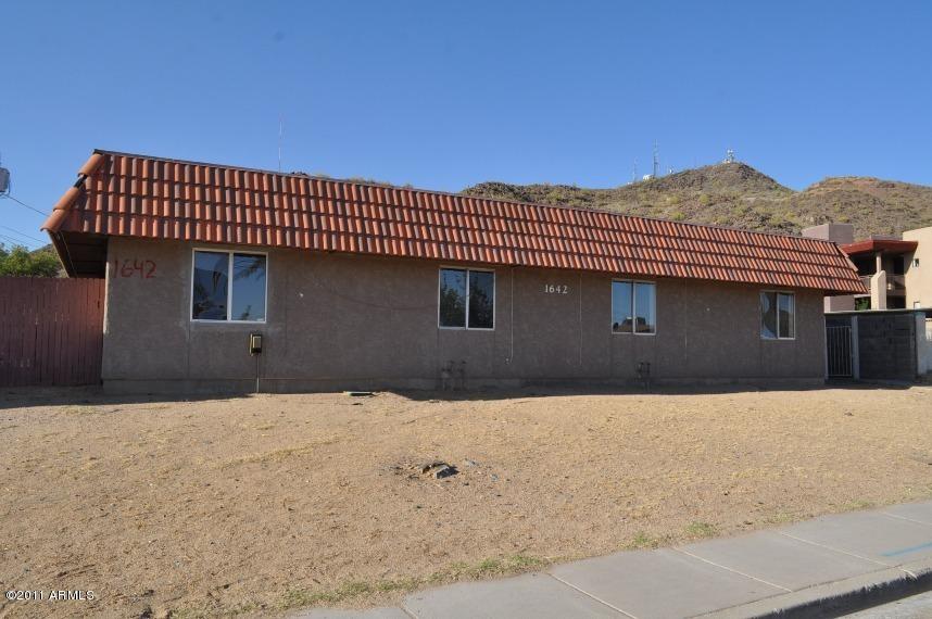 1642 W Shangri La Rd., Phoenix, AZ 85029
