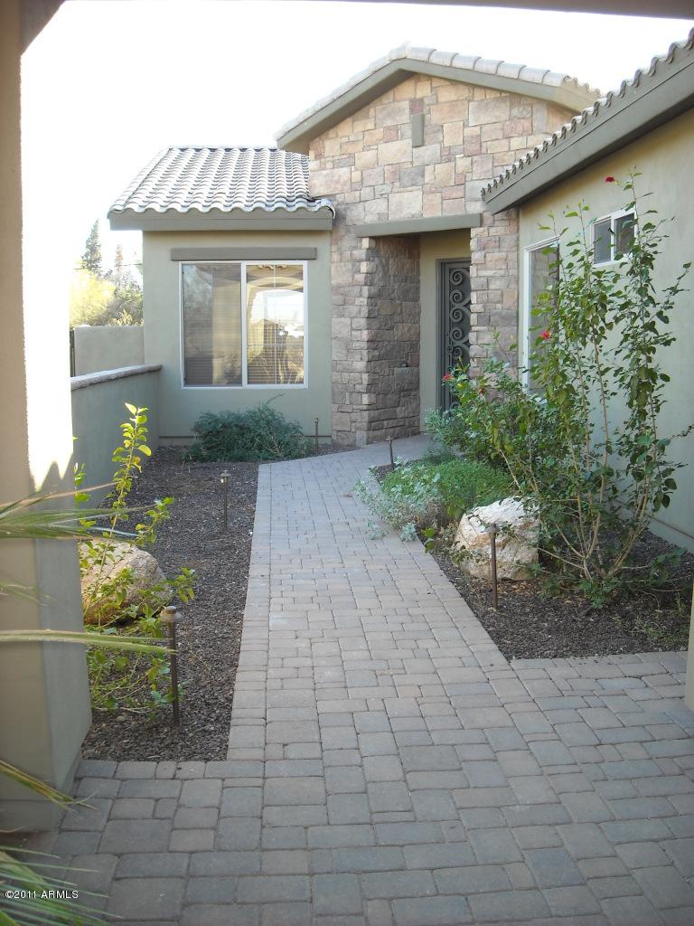 9001 S 18th Way, Phoenix, AZ 85042