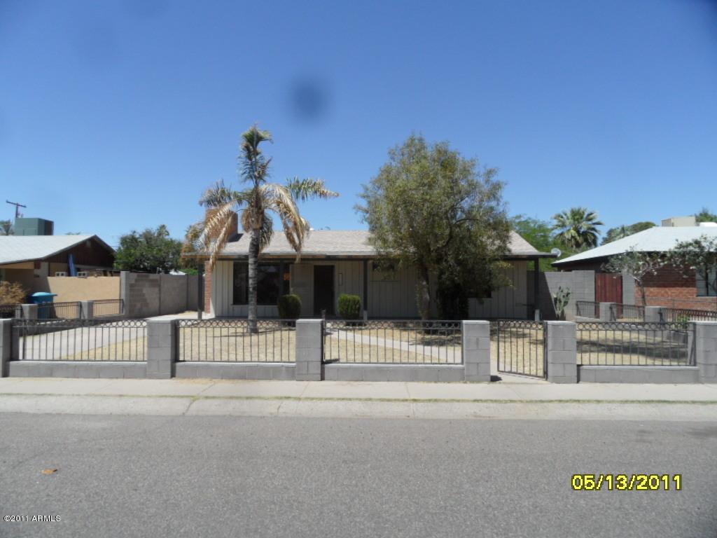 2212 E Mitchell Dr., Phoenix, AZ 85016
