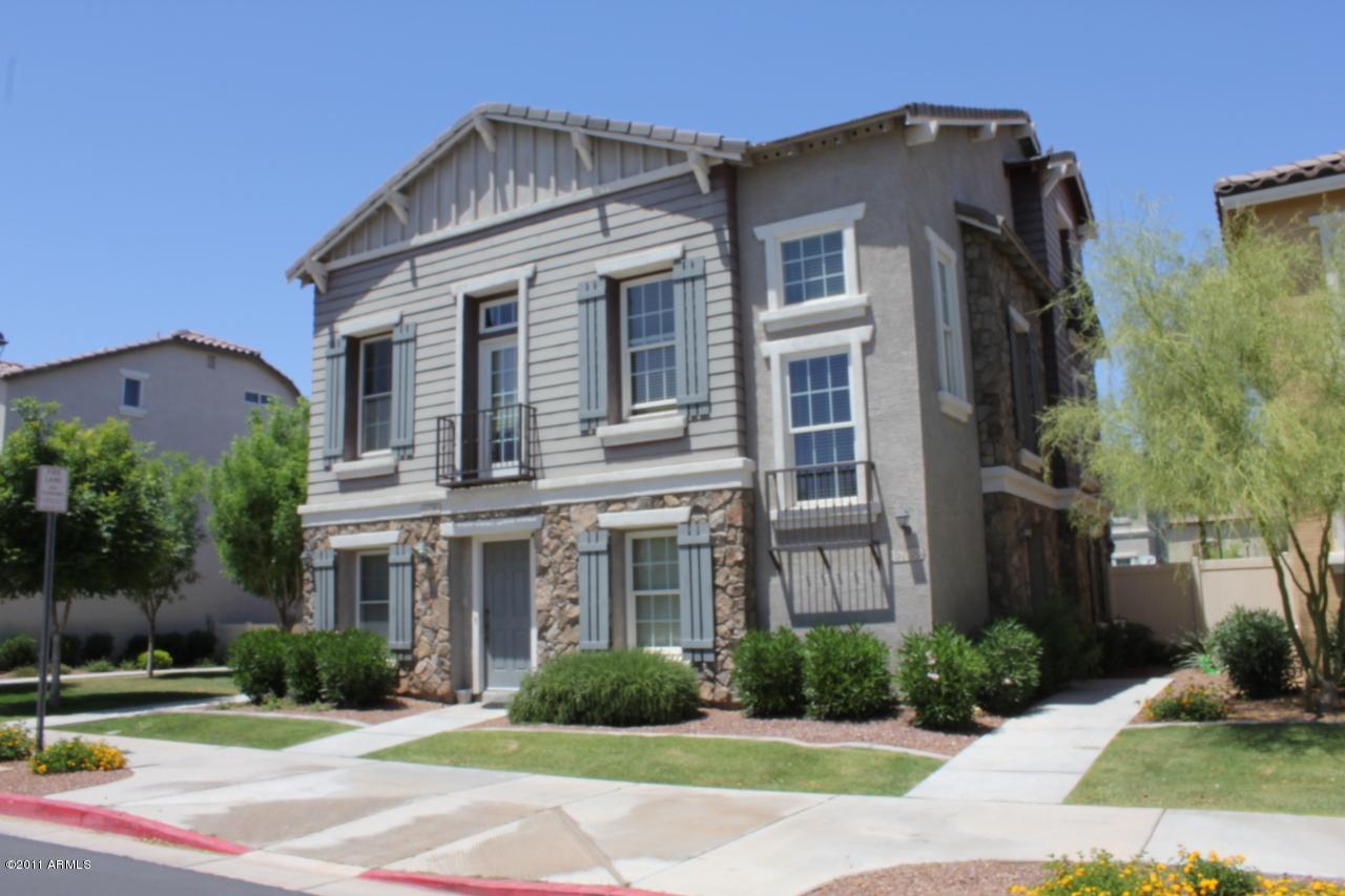 5736 S 21st Ter., Phoenix, AZ 85040