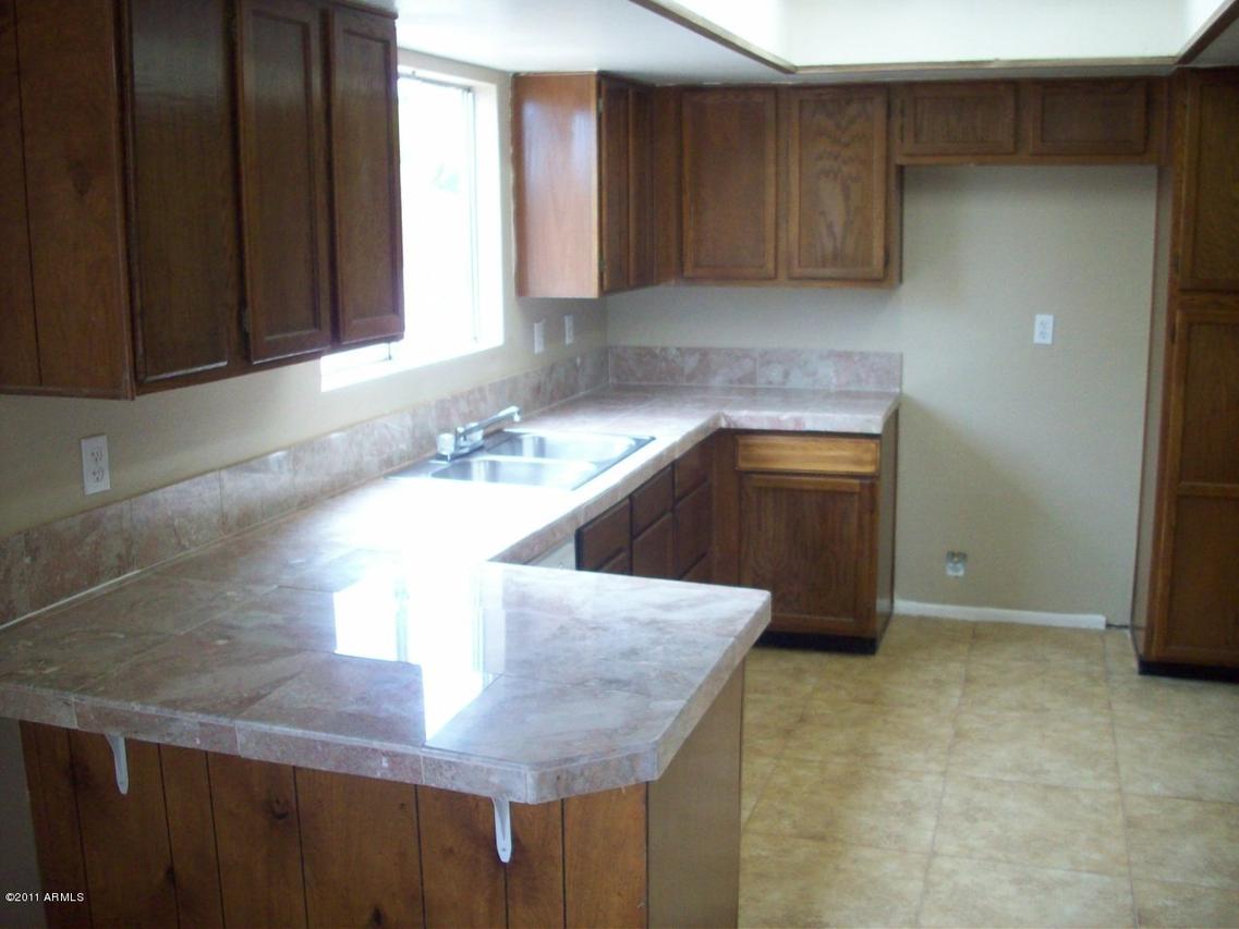 8032 W Mackenzie Dr., Phoenix, AZ 85033