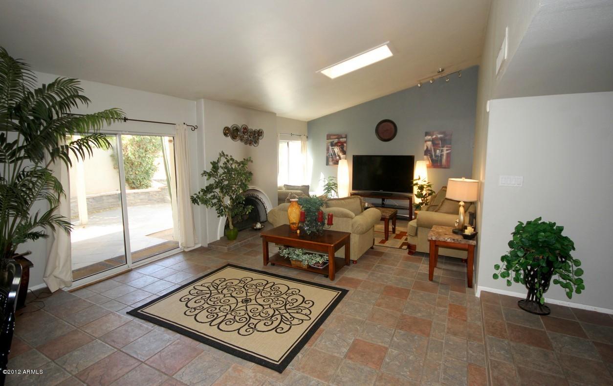 5374 N 20th St., Phoenix, AZ 85016