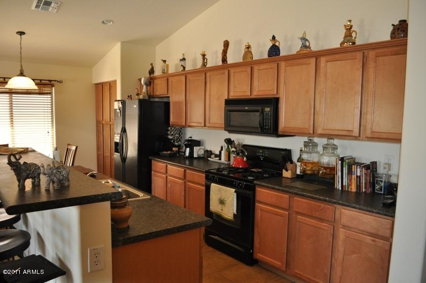 465 W Dexter Way, San Tan Valley, AZ 85143