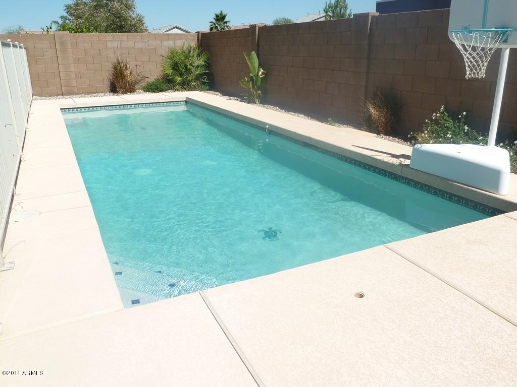 16577 W Saguaro Ln., Surprise, AZ 85388