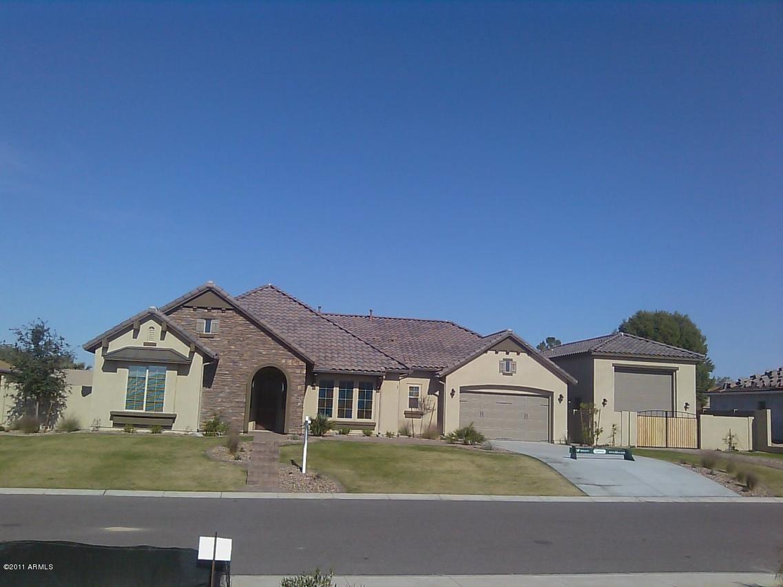 7066 E Ingram St., Mesa, AZ 85207