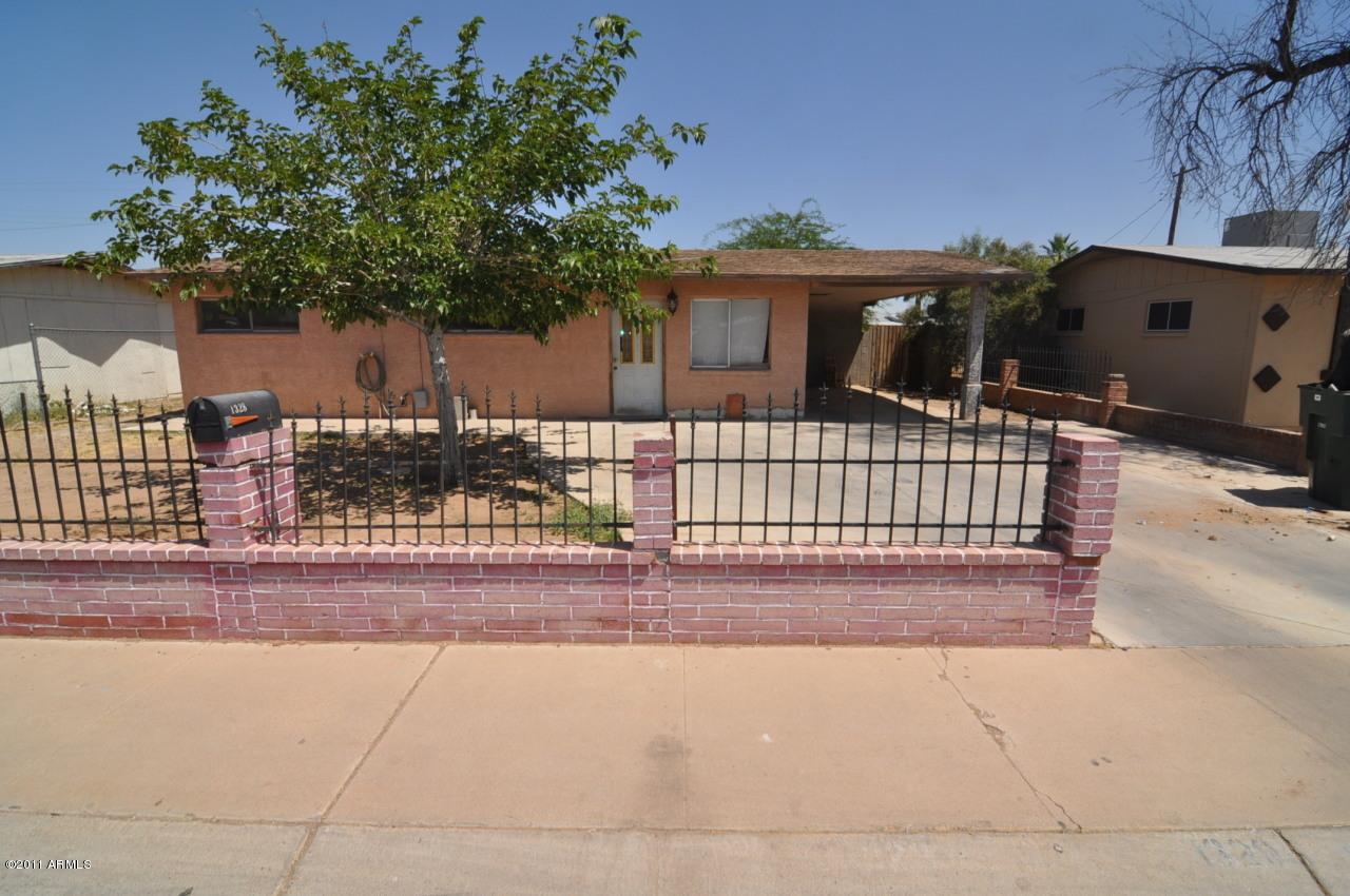 1328 E Grove St., Phoenix, AZ 85040