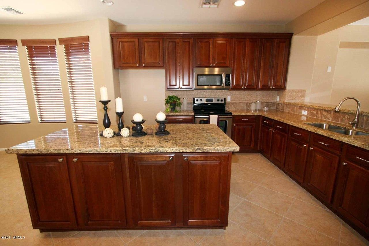 2107 W Branham Ln., Phoenix, AZ 85041