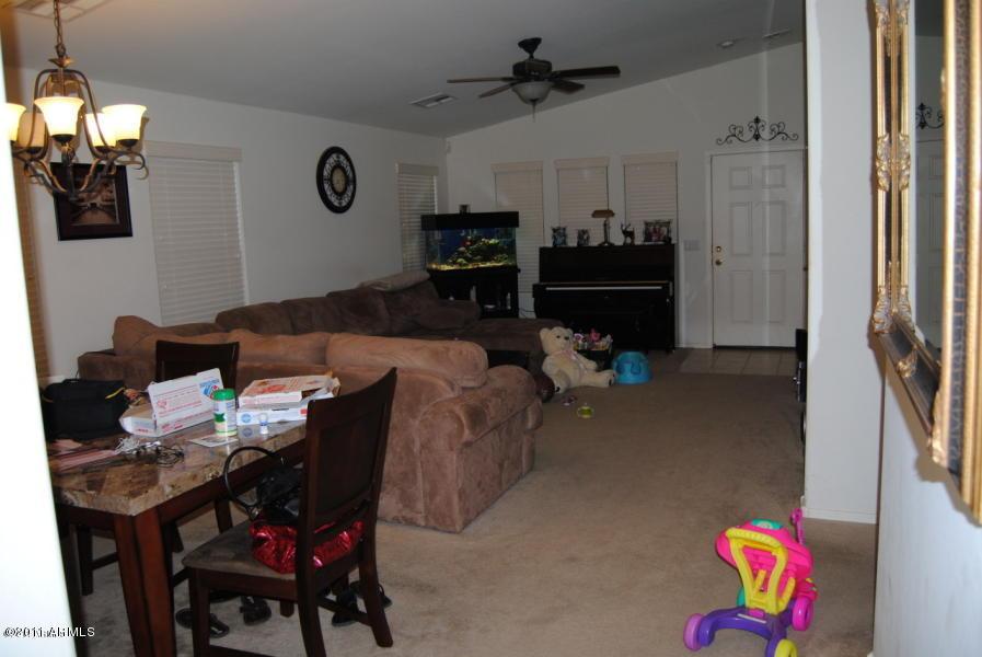 2528 W Tamarisk Ave., Phoenix, AZ 85041