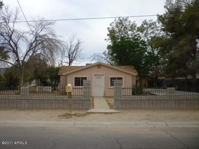 801 E Alta Vista Rd., Phoenix, AZ 85042