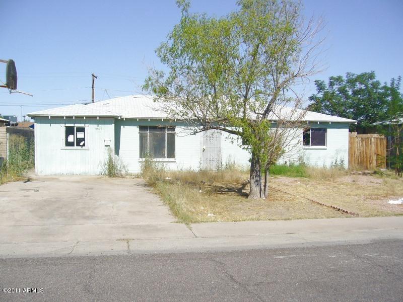 4407 N 49th Ave., Phoenix, AZ 85031
