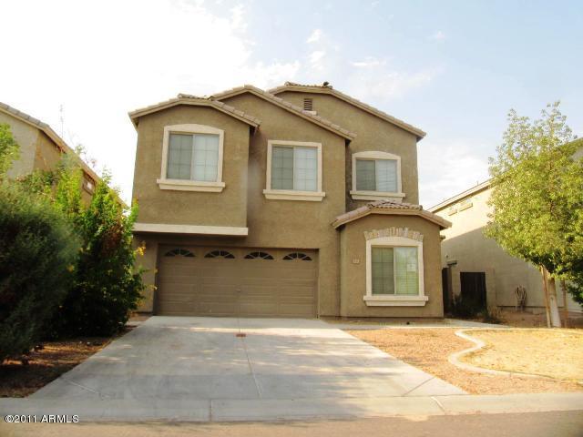 530 E Christopher St., San Tan Valley, AZ 85140