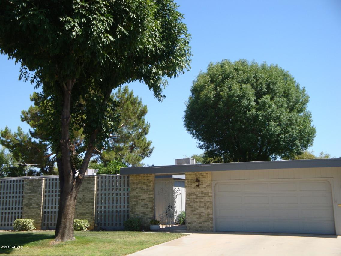 10321 W Spanish Moss Ln., Sun City, AZ 85373