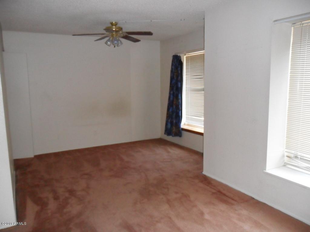 8219 N 33rd Ln., Phoenix, AZ 85051