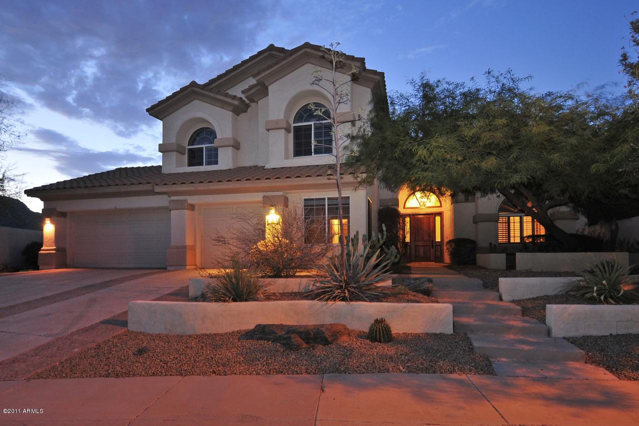 1202 E Desert Flower Ln., Phoenix, AZ 85048