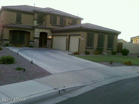 6870 S Pearl Dr., Chandler, AZ 85249
