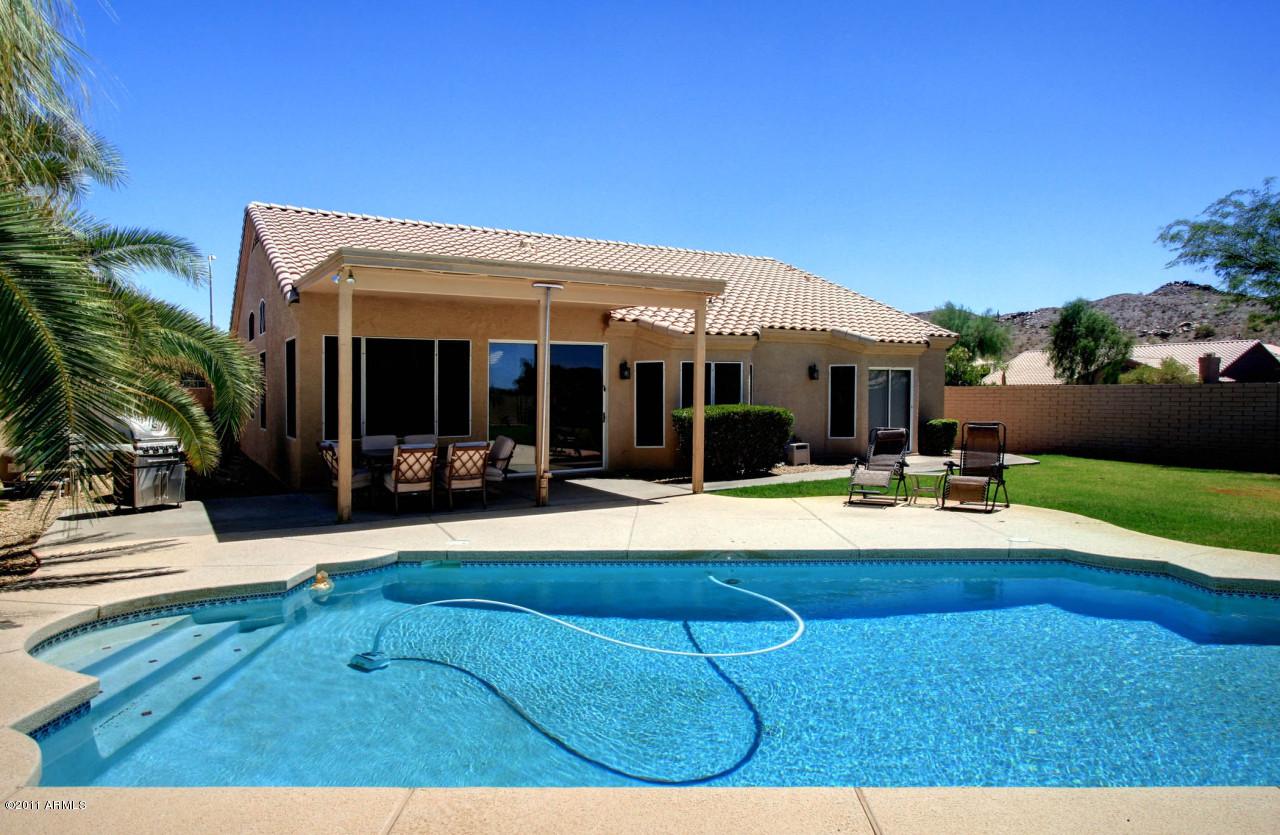 7 W Silverwood Dr., Phoenix, AZ 85045