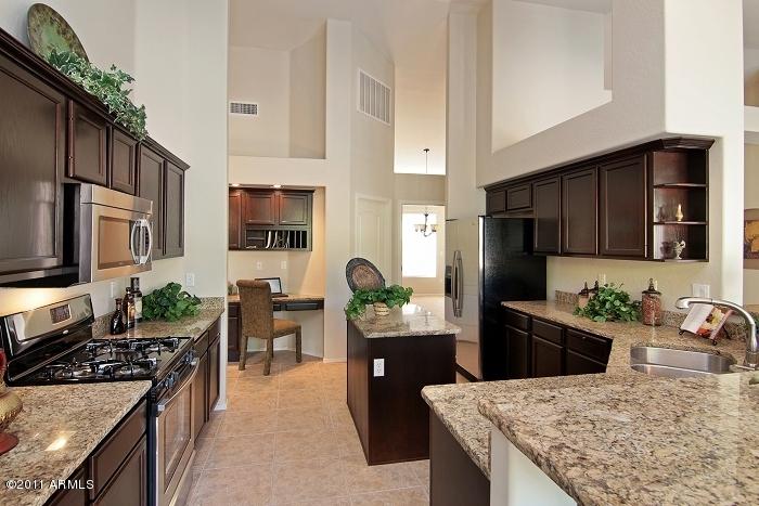 7526 E Pearl Cir., Mesa, AZ 85207