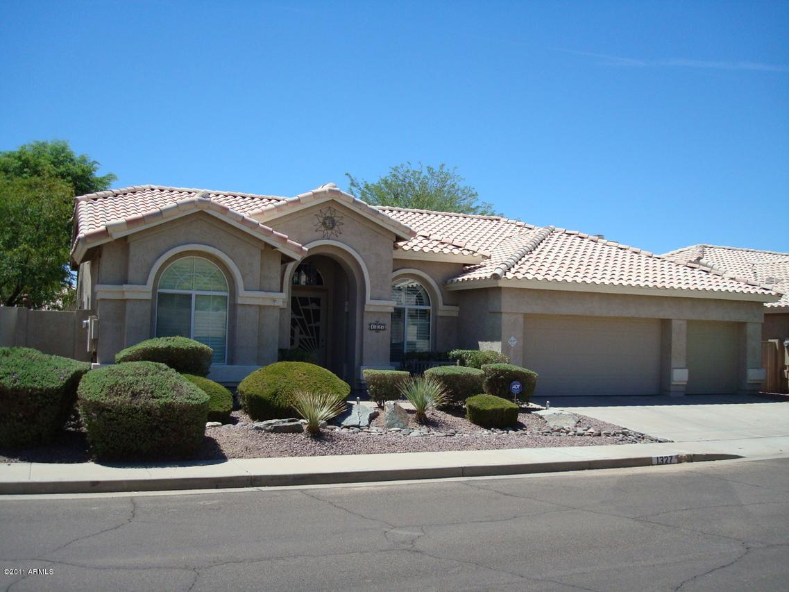 1327 E Dry Creek Rd., Phoenix, AZ 85048