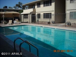 2617 W Rose Ln. #B-8, Phoenix, AZ 85017