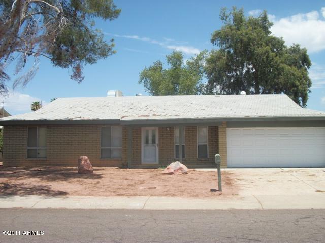 2930 W Villa Maria Dr., Phoenix, AZ 85053