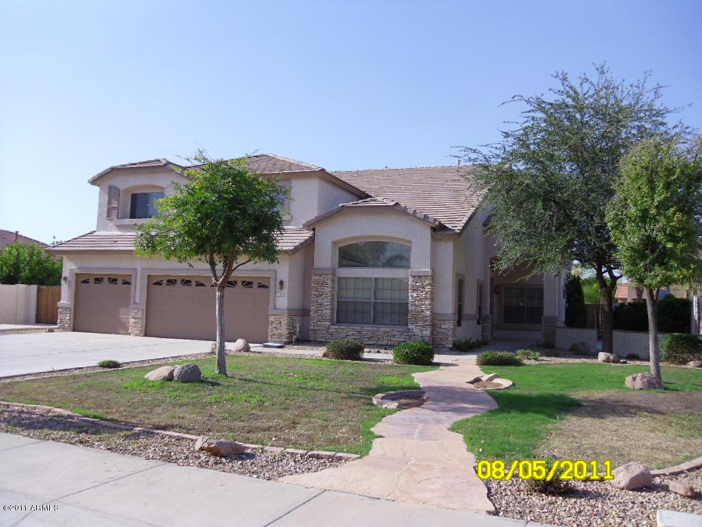 122 E Hampton Ln., Gilbert, AZ 85295