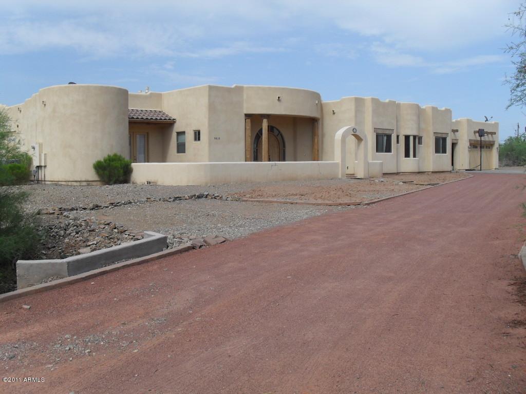 9819 S 20th Ave., Phoenix, AZ 85041