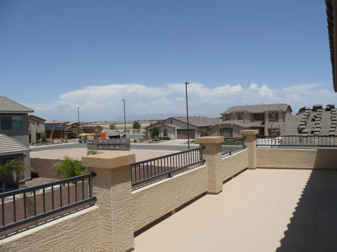 2748 E Narrowleaf Dr., Gilbert, AZ 85298