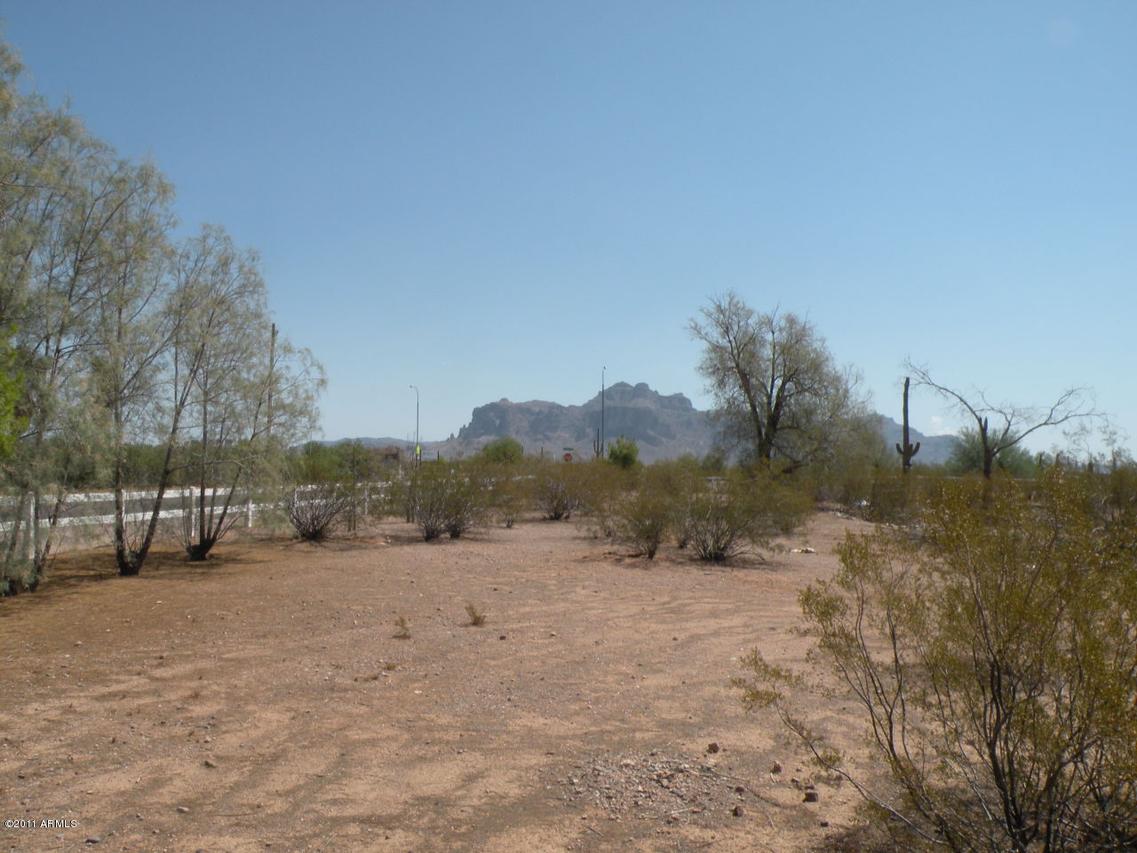 1562 N Idaho Rd., Apache Junction, AZ 85120